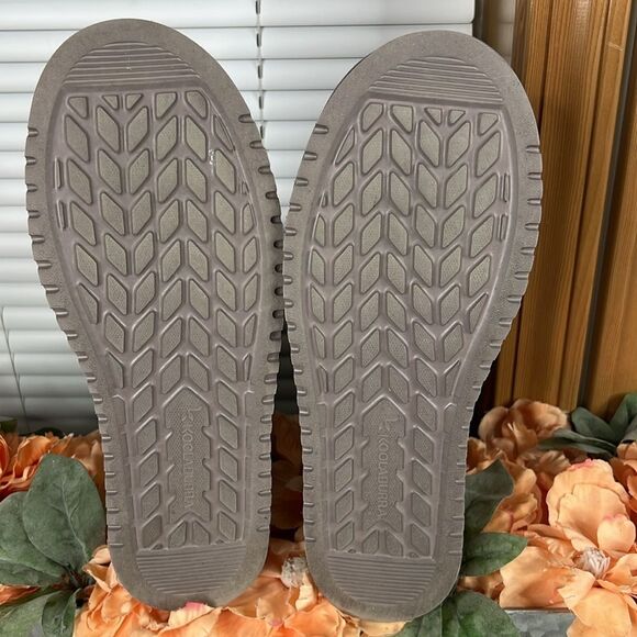 Koolaburra by UGG size 10 - Picture 6 of 9